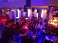Γιορτάζουν τον πολιούχο άγιο με πάρτi και σφηνάκια...!