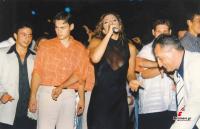  O Θόδωρας Σπανός ανοίγει σαμπάνιες στην Άντζελα Δημητρίου