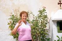 Συγκίνηση και αναμνήσεις από την επίσκεψη της δασκάλας στην Κρήνη