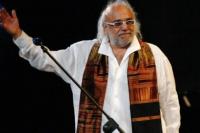 Πέθανε ο Ντέμης Ρούσσος: Αφιέρωμα στην καριέρα του (videos) 