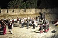 Φωτορεπορτάζ & βίντεο Μουσικοχορευτική εκδήλωση του Πολιτιστικού Συλλόγου Νεολαίας Γαρδικίου στο Φρούριο