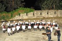 Φωτορεπορτάζ & βίντεο Μουσικοχορευτική εκδήλωση του Πολιτιστικού Συλλόγου Νεολαίας Γαρδικίου στο Φρούριο