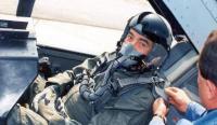 Όταν ο Μητσοτάκης ήταν SWAG πιλότος σε F-16, o Τσίπρας έδινε ακόμη Θρησκευτικά (VIDEO)