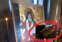 Ανώμαλοι και ιερόσυλοι ληστές πήγαν να κλέψουν... παντόφλα στα Τρίκαλα !