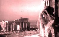 Γυμνές γυναίκες στον Παρθενώνα: Μια φωτογράφηση που σόκαρε την κοινή γνώμη