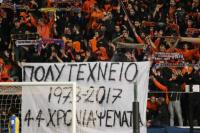 Σάλος με το πανό στο γήπεδο του ΑΠΟΕΛ για το Πολυτεχνείο: «44 χρόνια ψέματα»