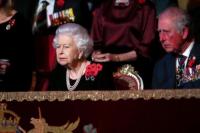 Τέλος εποχής: The Sun: Παραιτείται η Βασίλισσα Ελισάβετ