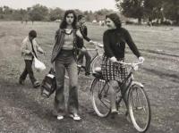 Πρωτομαγιά του '73 στο καταπράσινο Δροσερό