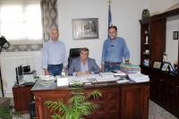 Υπογραφή  σύμβασης από το Δήμαρχο Πύλης Κώστα Μαράβα