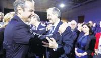 ...το παιχνίδι είναι στημένο κι από πριν ξεπουλημένο!