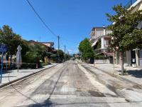 Στην οδό Αρριανού συνεχίζονται οι ασφαλτοστρώσεις στα Τρίκαλα