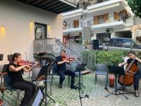 «Μάγεψε» το κοινό η Συμφωνική Ορχήστρα Νέων Τρικάλων στη συναυλία που πραγματοποιήθηκε στη Βιβλιοθήκη Καλαμπάκας