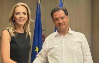 Η κούκλα της ΝΔ & ο υπουργάρας κολλητός της, ο Τρικαλινός 
