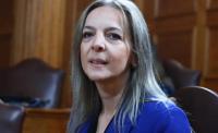 Πόπη Σεμερτζίδου: Έπρεπε να πάρω άδεια για να οδηγήσω τη Ferrari;