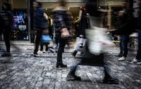 Η «αόρατη ακρίβεια»: Γιατί νιώθουμε φτωχότεροι ενώ η οικονομία «πηγαίνει καλά»;