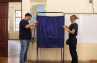 Συνταγματική αναθεώρηση: Αντικατάσταση των εκλογών από δημοσκοπήσεις!