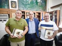 Το νέο του βιβλίου παρουσίασε στον Δήμαρχο Τρικκαίων ο Δ/ντης Β/θμιας Εκπαίδευσης Τρικάλων